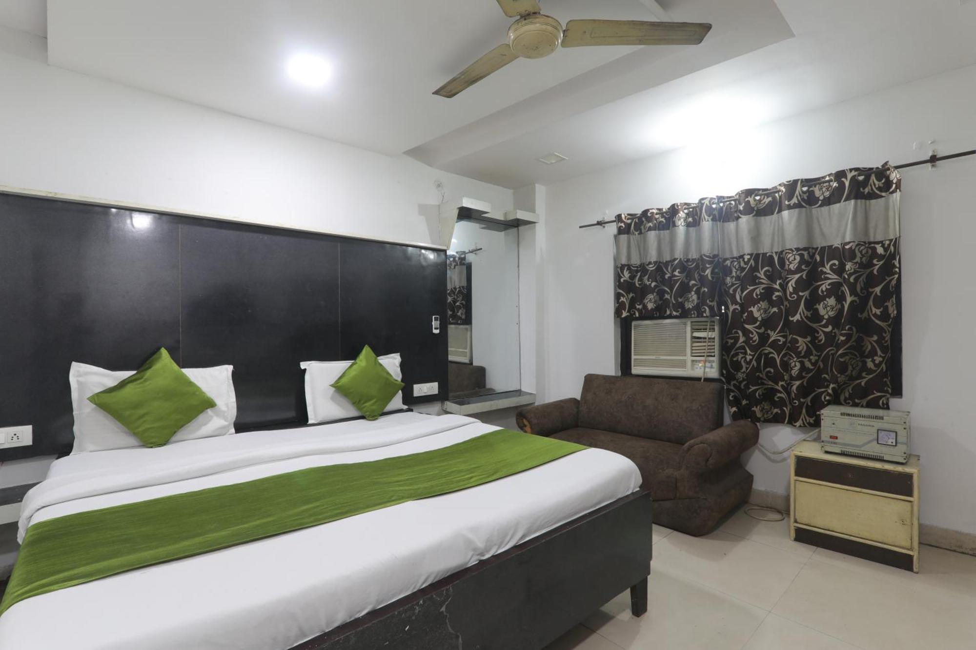 Hotel Simla Inn Hotel 3*