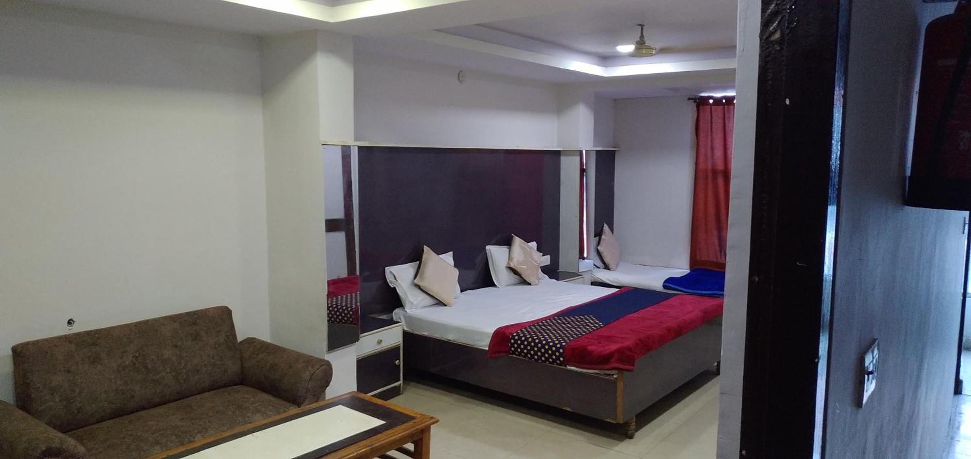 Hotel Hotel Simla Inn 3*